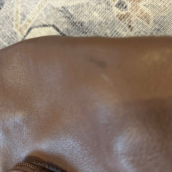 Stone Mountain Brown Leather Crossbody Bag W/Multiple Pockets & Adjustable Strap - Picture 10 of 10